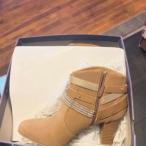 Jennifer Lopez booties